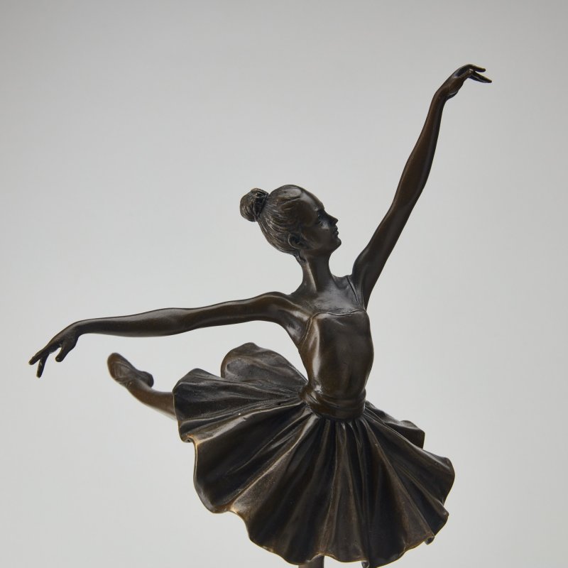 Бронзовая статуэтка Балерина в стиле Арт-деко