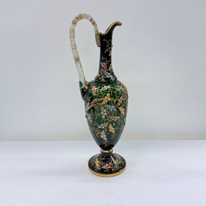 Кувшин зеленого стекла с эмалями Moser