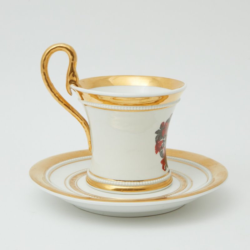Чашка с блюдцем 19 века