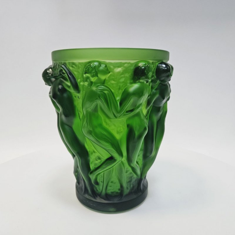 Хрустальная ваза зеленая «Bacchantes» Вакханки Модель 1927 года