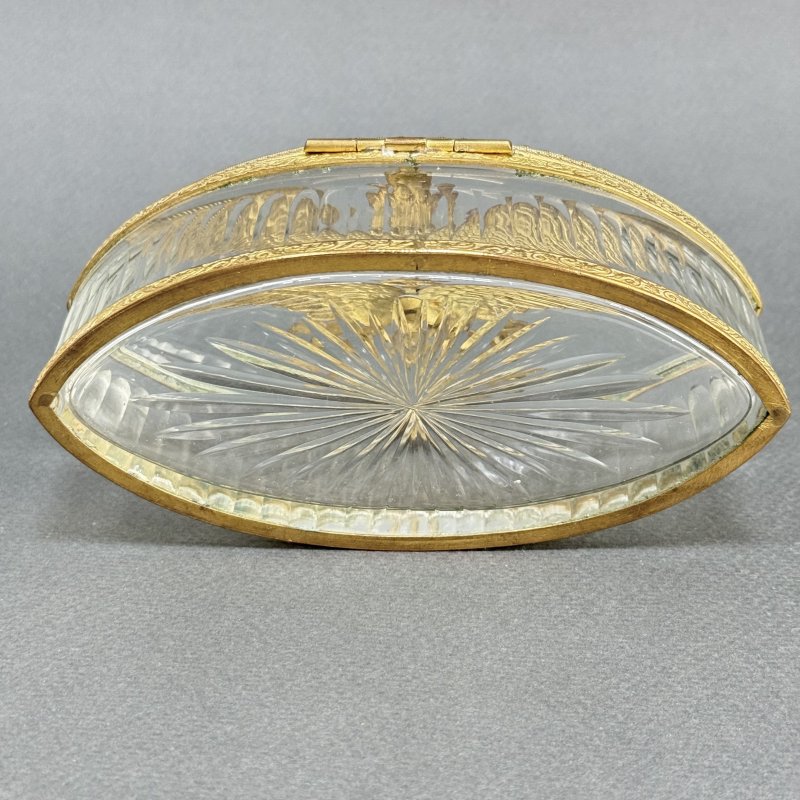 Шкатулка хрусталь с орлом из бронзы Франция 19 в