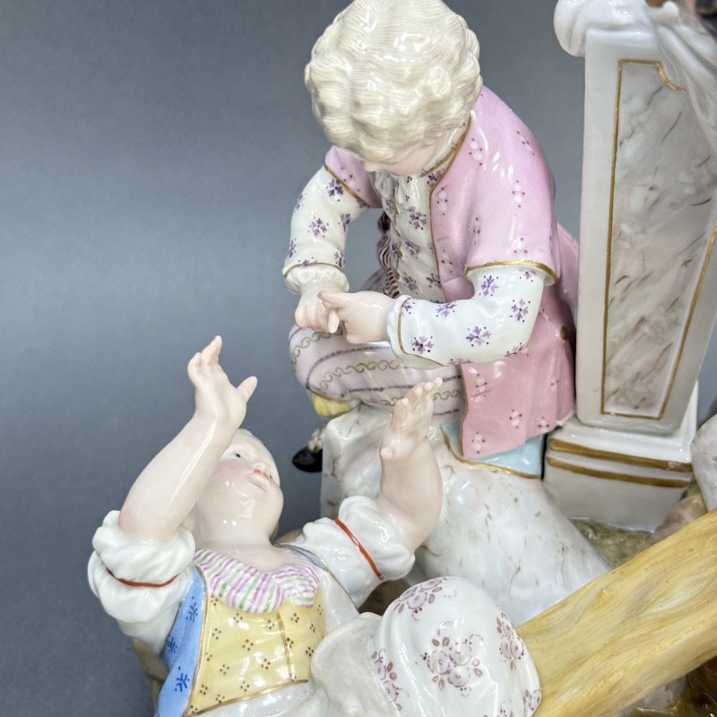 Скульптурная группа Качели Мишеля Виктора Асье Meissen Германия 1860-1870 гг