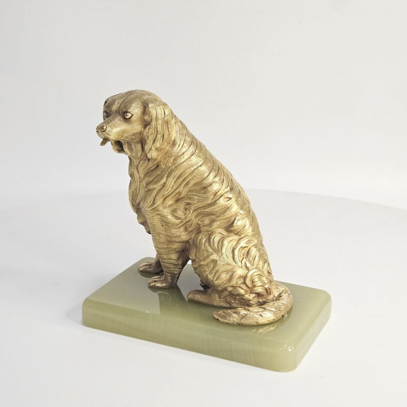 Фигурка собаки бронза на подставке оникс 19в