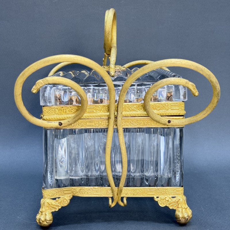 Хрустальная шкатулка с бронзовыми вставками и золочением в стиле Ампир Франция 1820 гг (к)