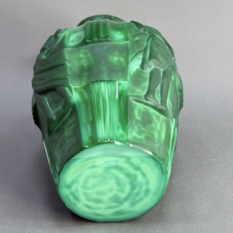 Ваза дизайн 1930г. Артура Плевы для Г. Хоффманн Чехия 21 в