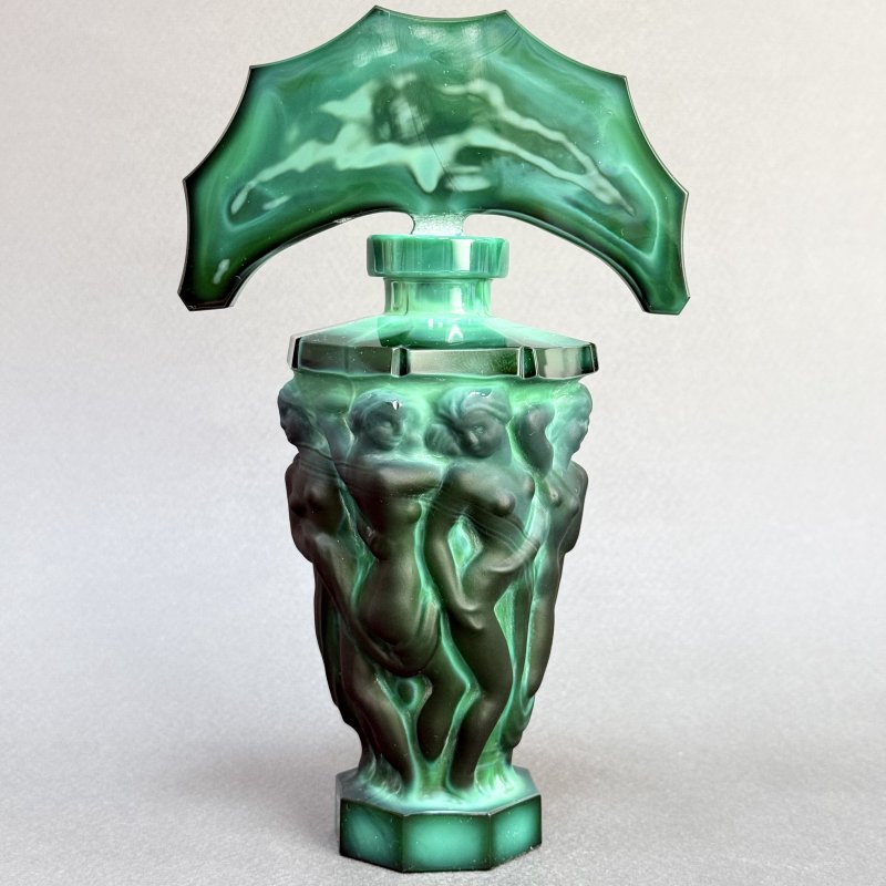 Коллекционный Парфюмерный флакон в стиле Артдеко малахитовое стекло дизайн 1930г. Г. Хоффманн Чехия 21 в