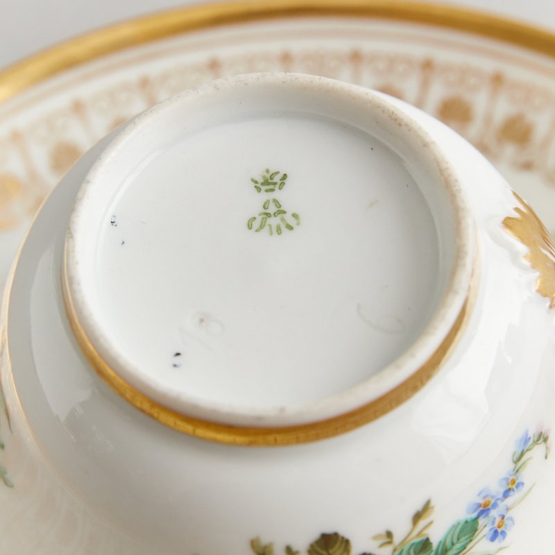 Чашка с блюдцем времен правления Александра II
