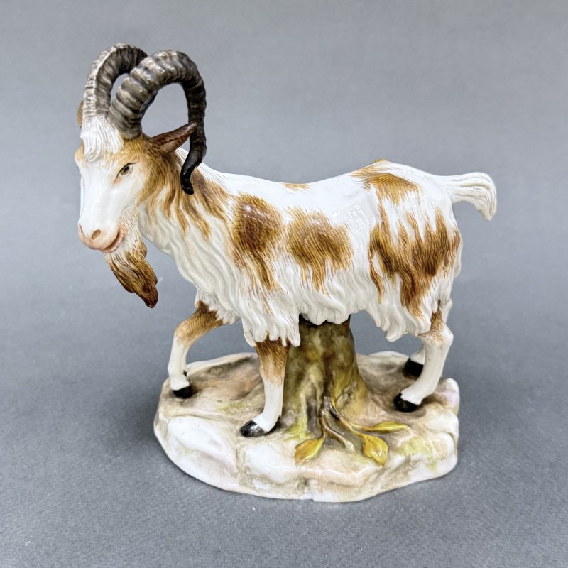 Старинная статуэтка Козел. Тюрингия, 1900 годы