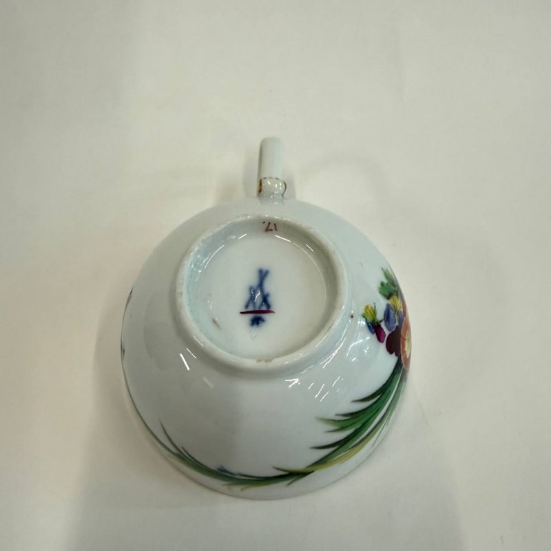 Чашка Meissen период Марколини 1770-1814 г Германия 1880-1890 г