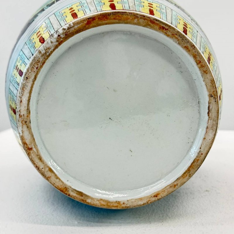 Ваза с крышкой Китай