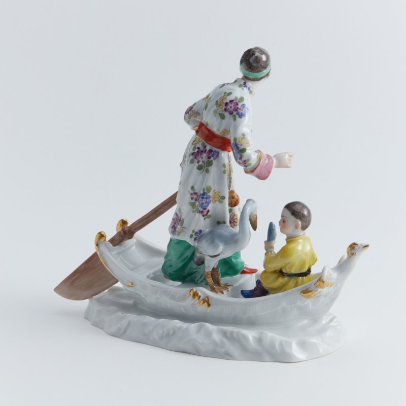 Статуэтка Женщина с ребенком в лодке. Скульптор Friedrich Elias Meyer.