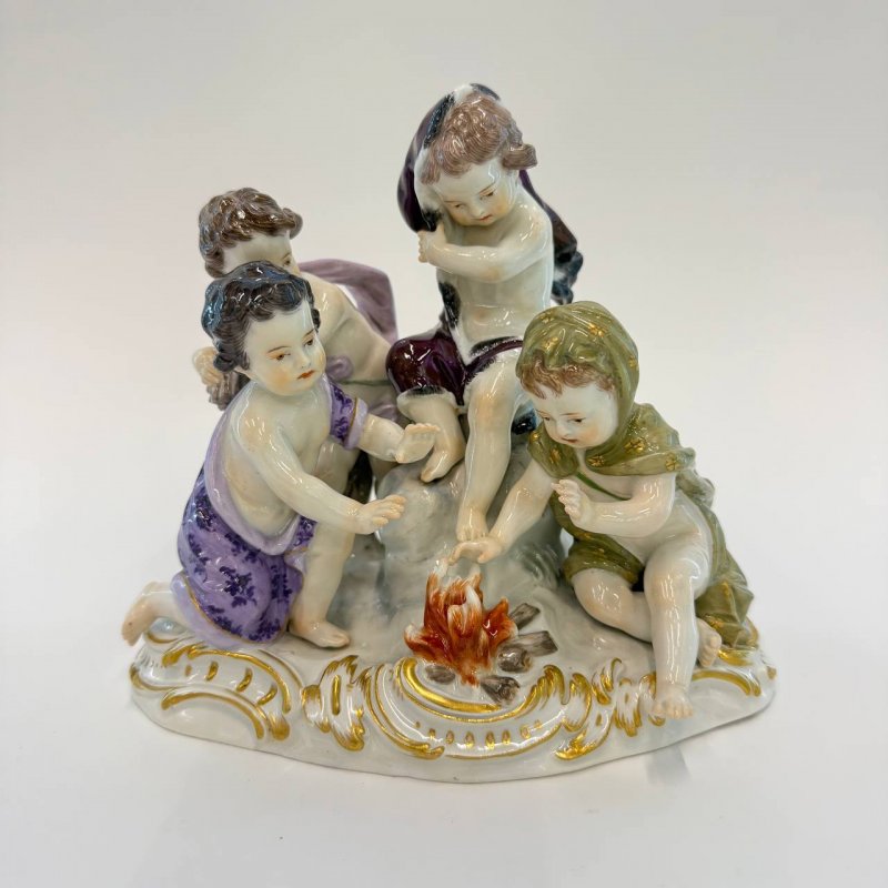 Скульптурная группа Аллегории Зимы