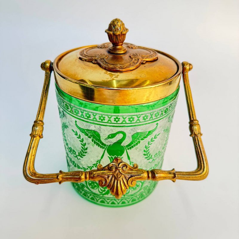 Старинная хрустальная бисквитница Saint Louis