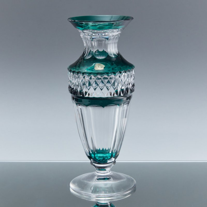 Коллекционная ваза из зеленого хрусталя, модель Gary