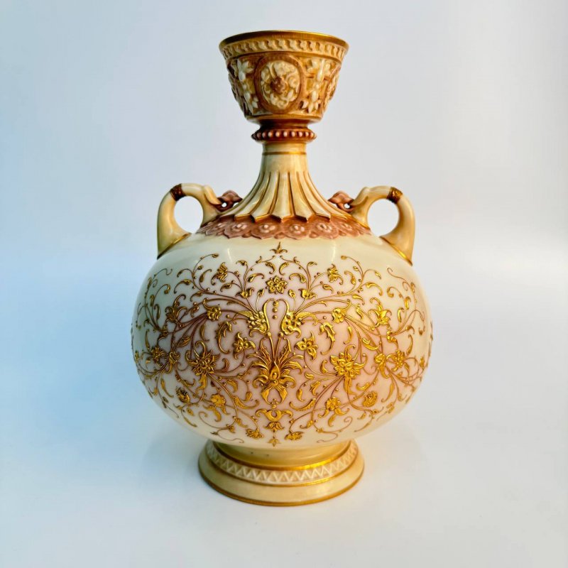 Ваза Royal Worcester