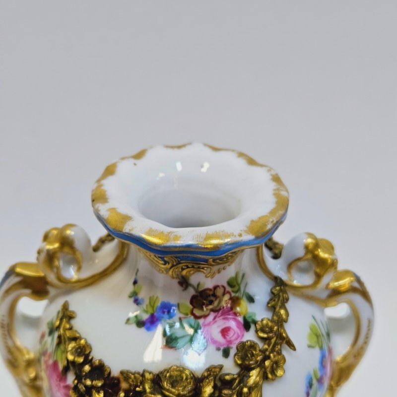 Маленькая ваза 19 века в стиле Севра неорококко монограмма MA