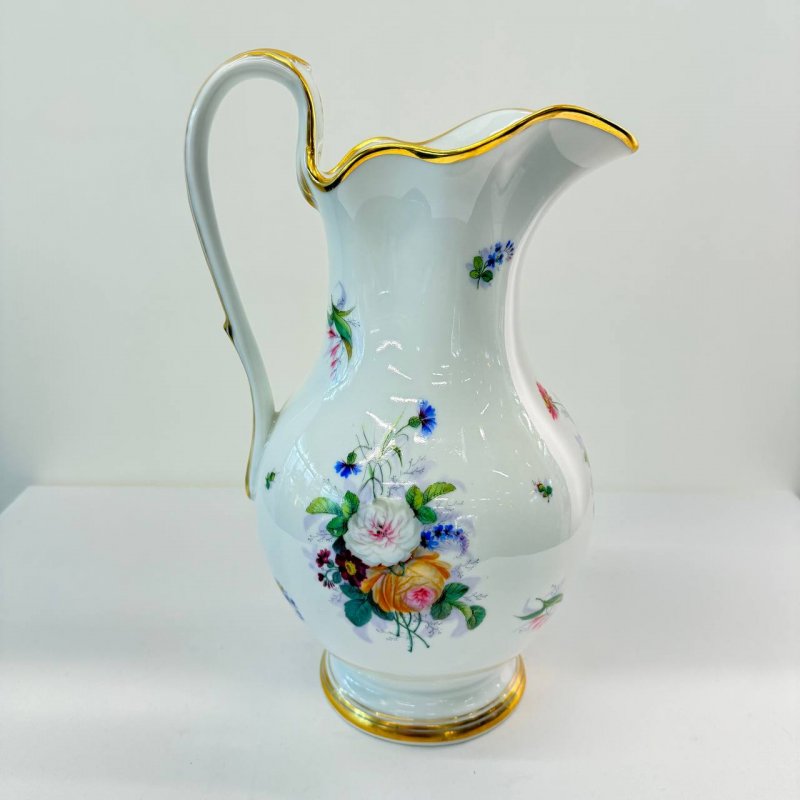 Большой старинный кувшин для воды (к)