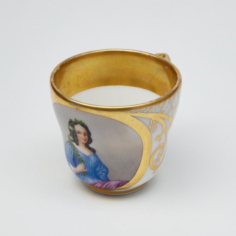 Чайная чашка Девушка в голубом