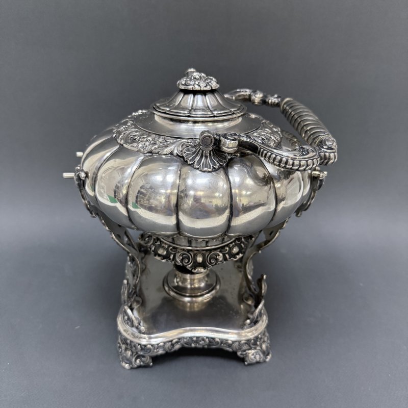 Старинная бульотка в стиле романтизма. (к)