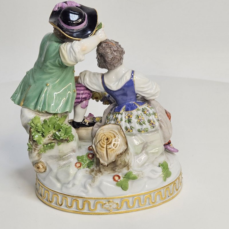 Статуэтка Дама и Кавалер с цветами Meissen