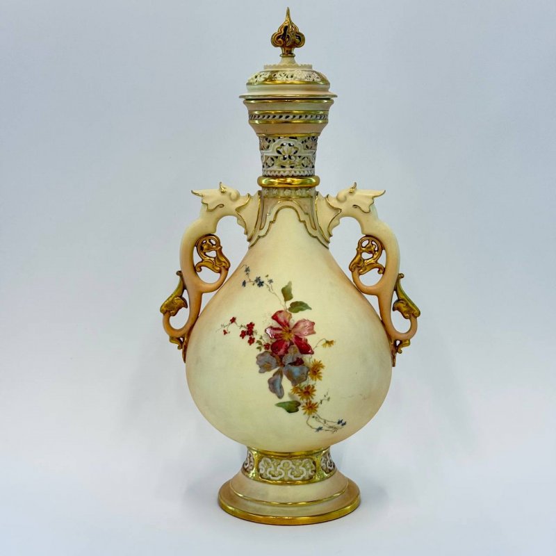 Старинная ваза с крышкой Royal Worcester 1890е гг