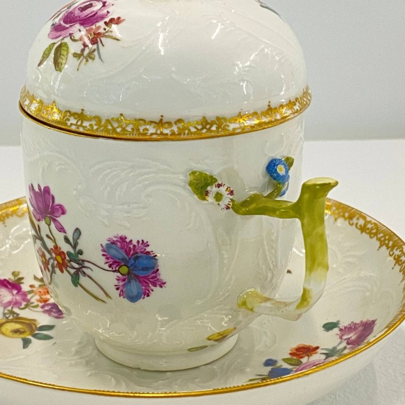 Чашка для шоколада  с крышкой и блюдцем (тройка) Meissen 1745-1755гг