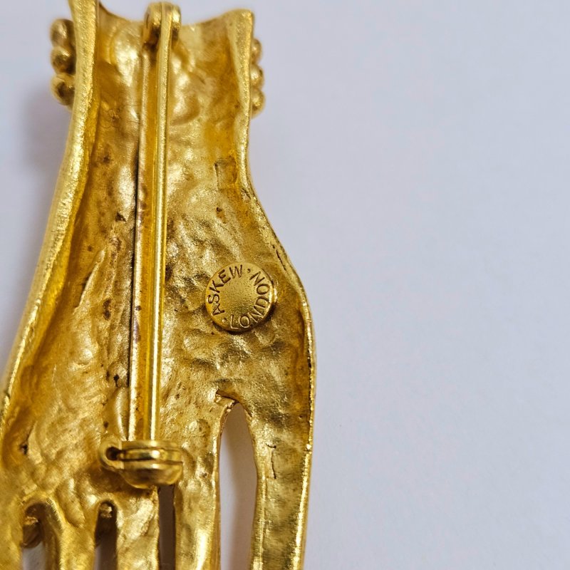  Брошь Рука Askew London