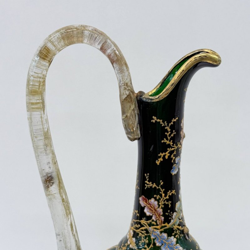 Кувшин зеленого стекла с эмалями Moser