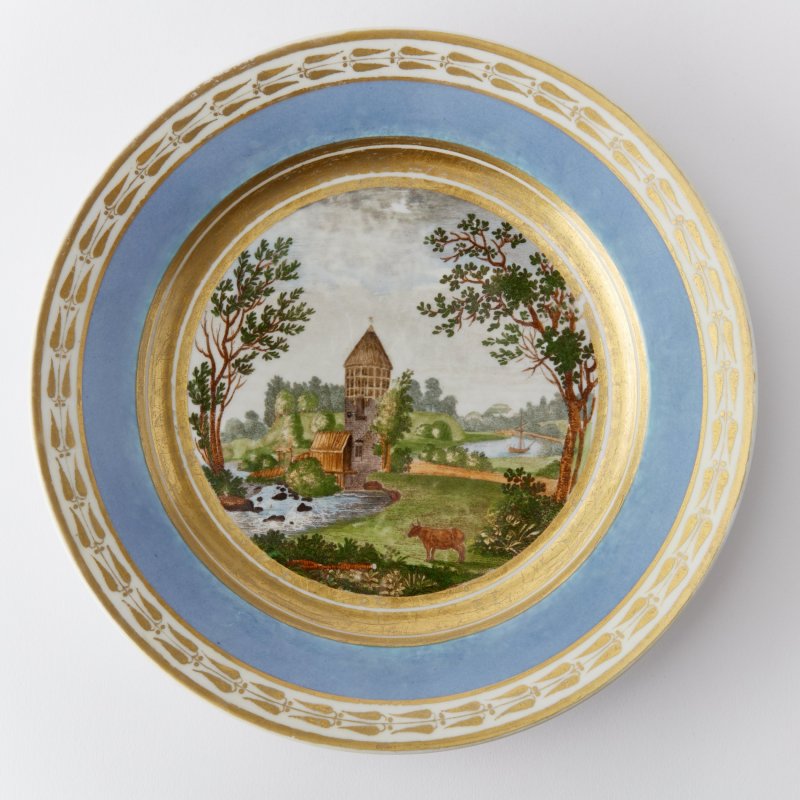 Старинная тарелка Вид части сада города Павловска