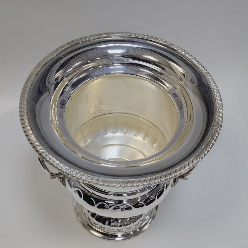 Ваза Кулер в форме кубка Англия рубеж 19/20в