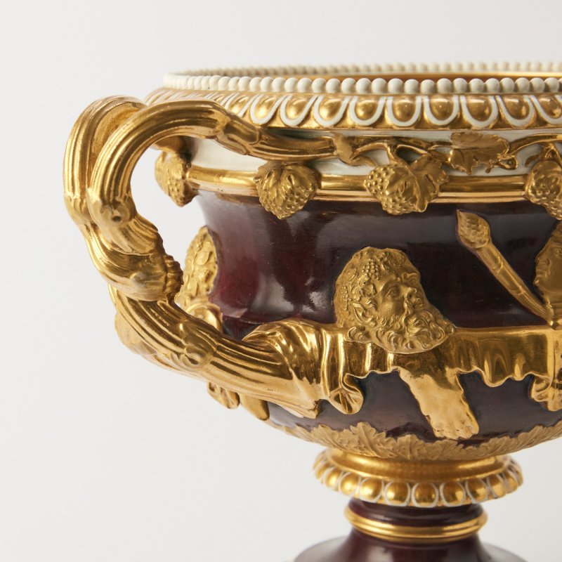 Старинная коллекционная ваза формы Warwick