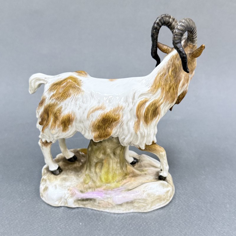 Старинная статуэтка Козел. Тюрингия, 1900 годы