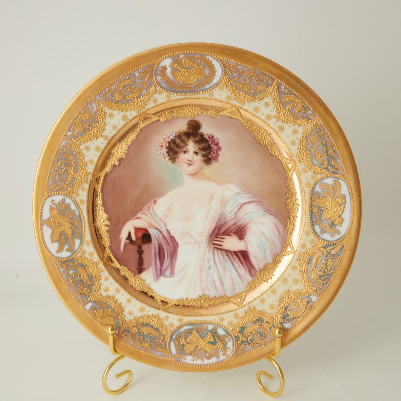 Тарелка с портретом дамы Haviland