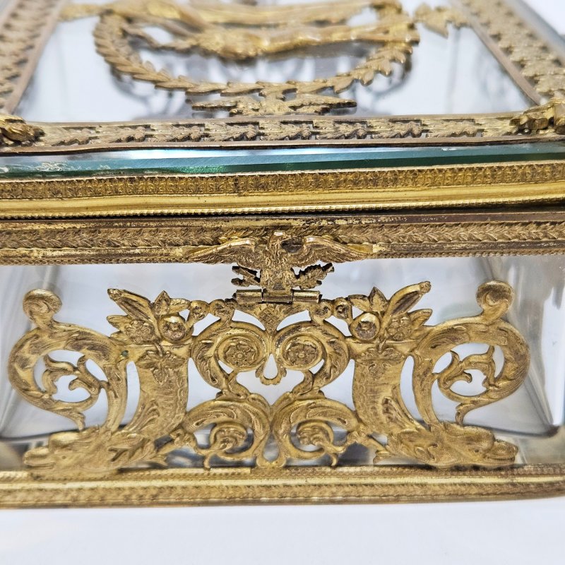 Шкатулка Хрусталь Баккара, бронза с золочением 19 век Франция