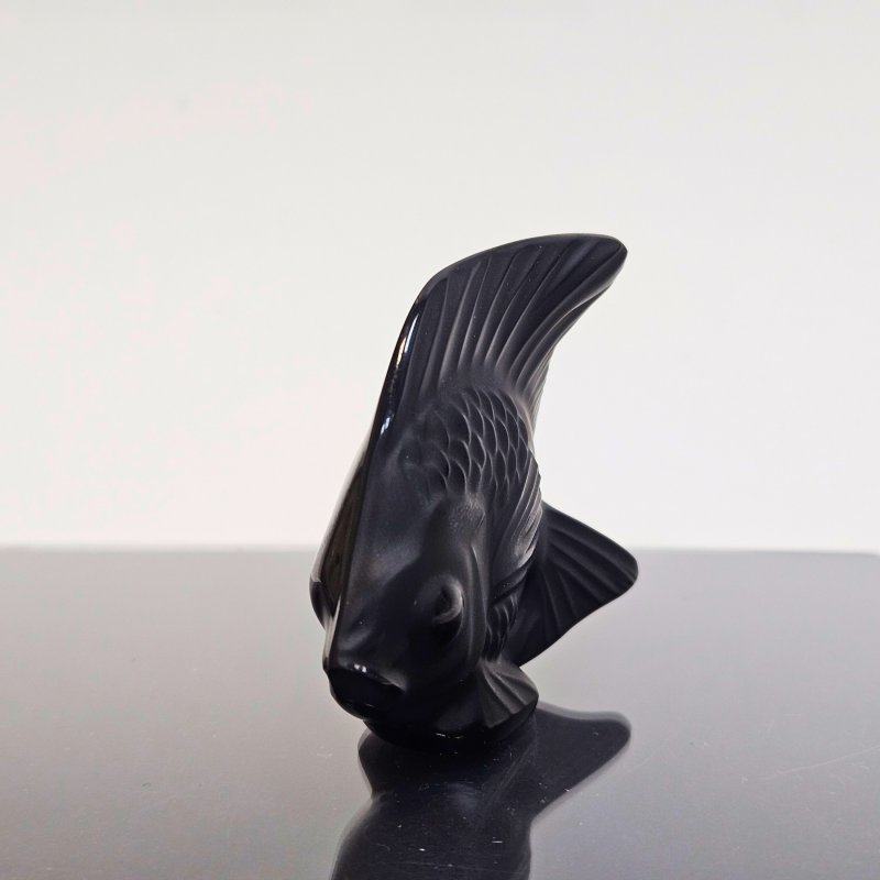 Хрустальная рыбка черная Lalique