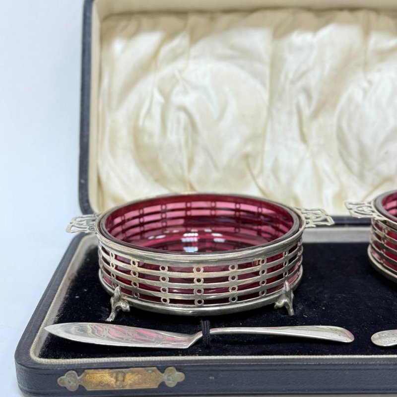 Пара серебряных масленок с стеклянными  вставками