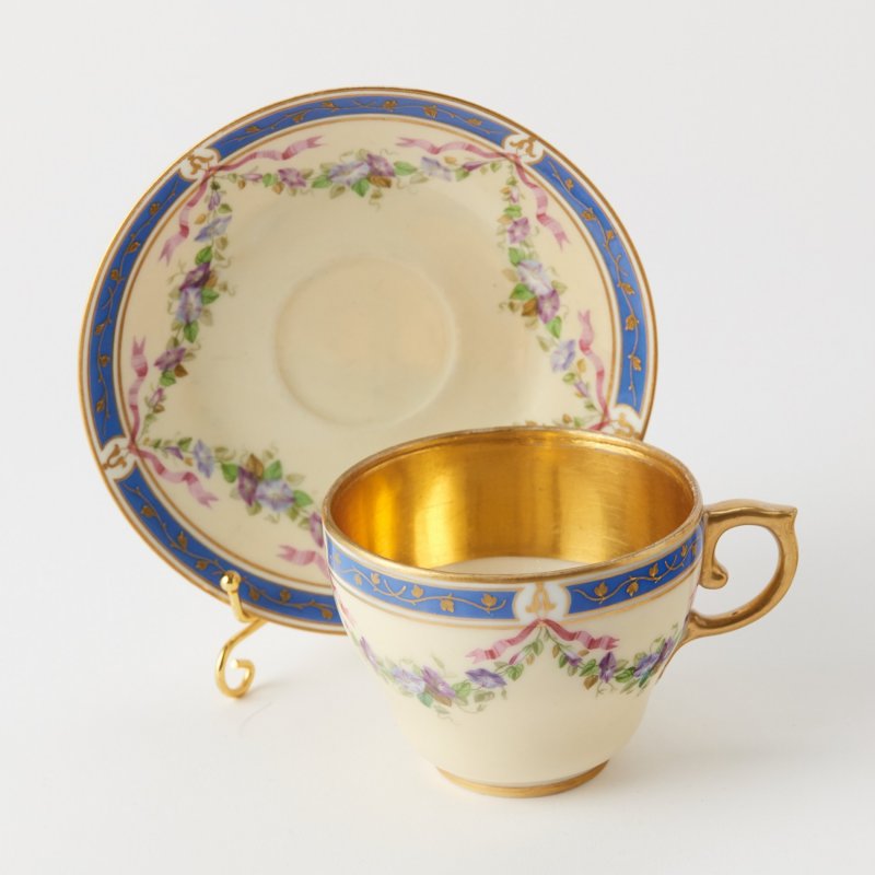 ИФЗ. Старинная коллекционная чашка с блюдцем с ручной росписью