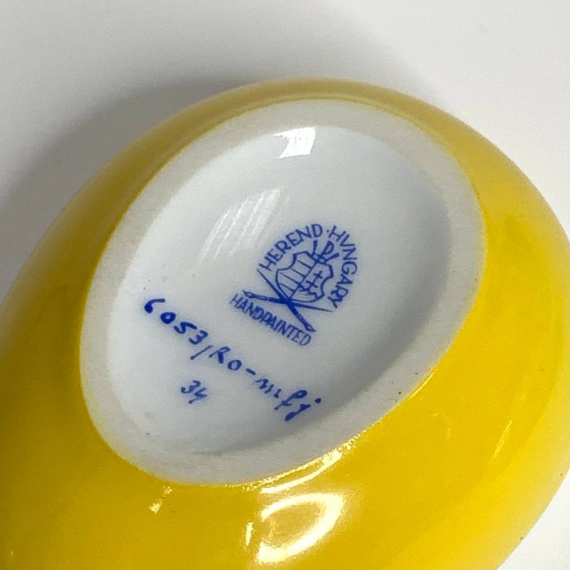 Коллекционная шкатулка в форме яйца с росписью в виде птиц