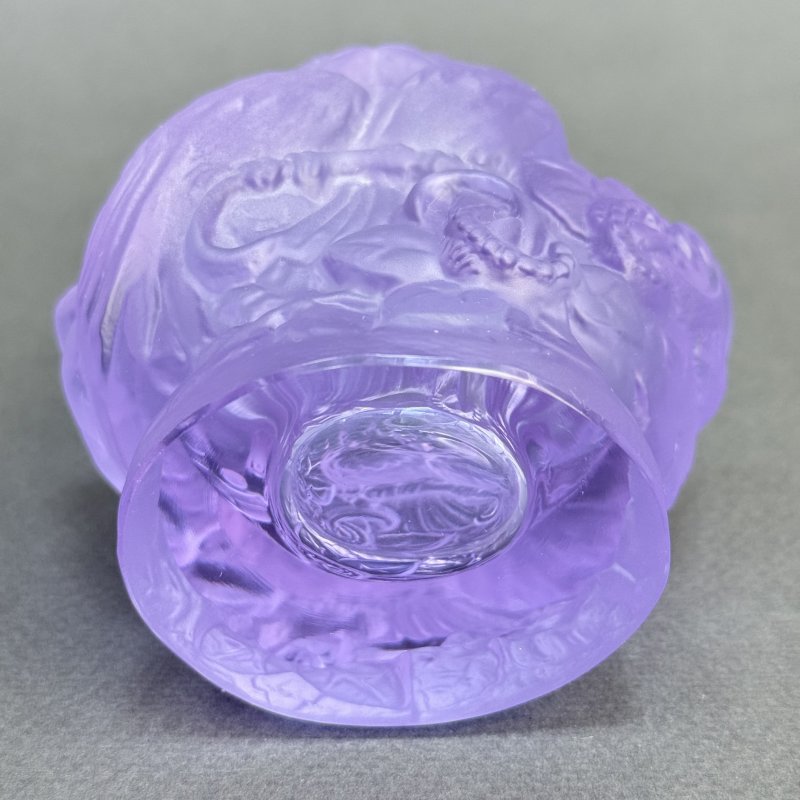 Коллекционный флакон для духов из аметистового стекла с изображением птиц дизайн 1930г. Г. Хоффманн  Чехия 21 в