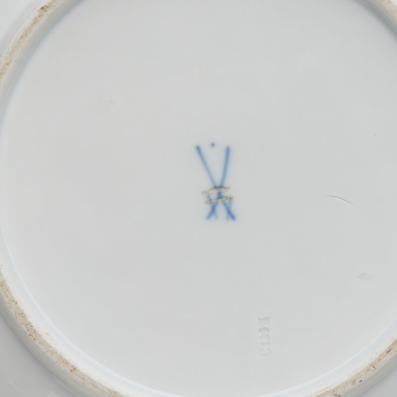 Блюдо Meissen бело-синее цветочная роспись