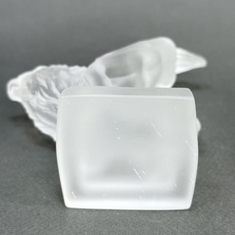 Статуэтка Девушка на льве в стиле Артдеко дизайн 1930г. Г. Хоффманн Чехия 21 в