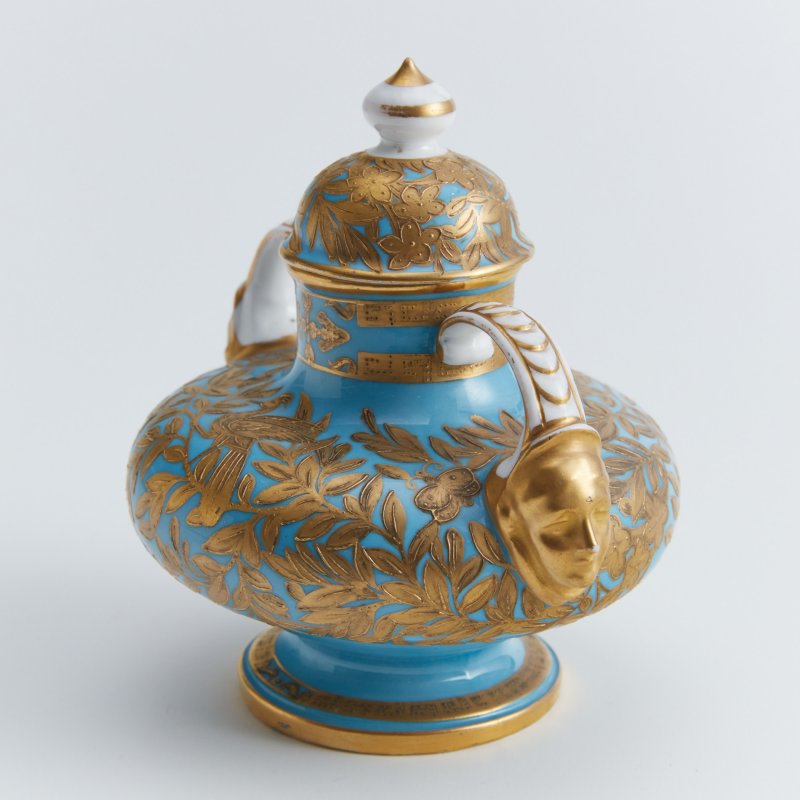Антикварная ваза с крышкой Бирюзовое крытье роспись золотом