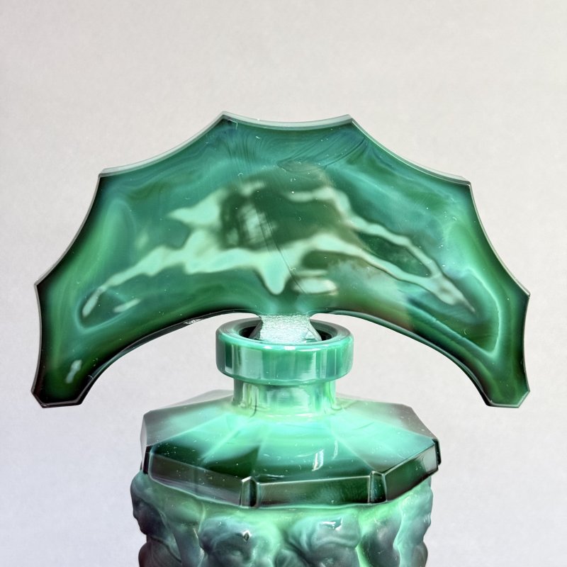Коллекционный Парфюмерный флакон в стиле Артдеко малахитовое стекло дизайн 1930г. Г. Хоффманн Чехия 21 в