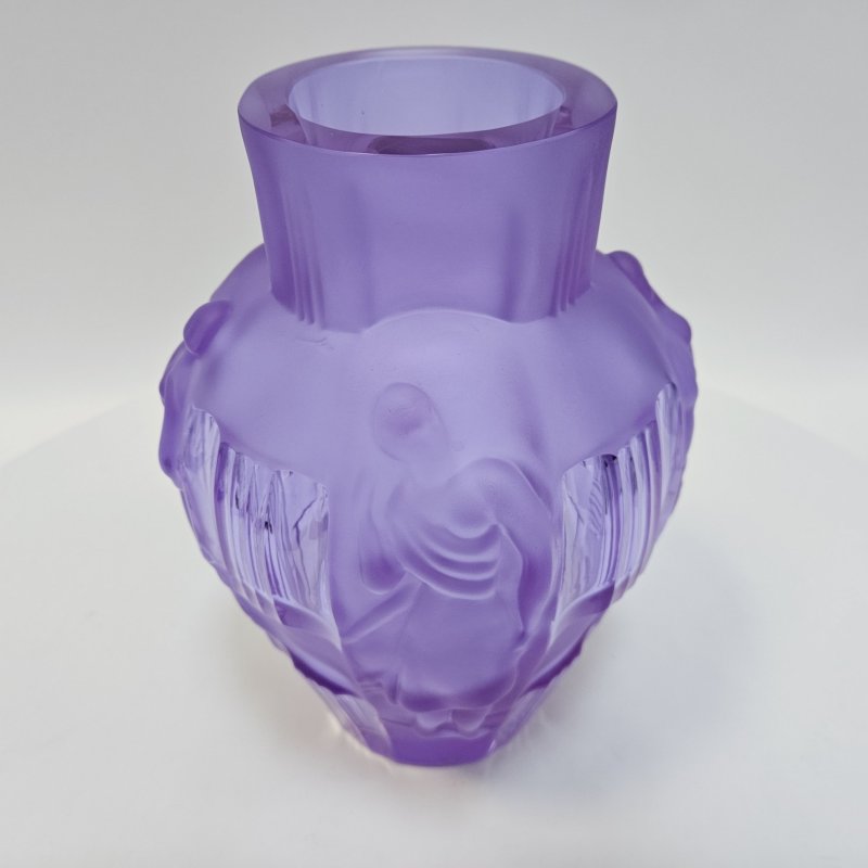 Александритовое стекло Большая ваза с изображением обнаженных вакханок Х.Хоффманн