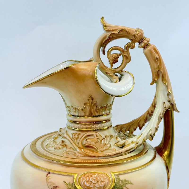  Большой старинный  кувшин