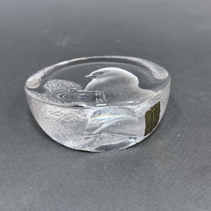Хрустальное пресс-папье Птица на ветке. Mats Jonasson