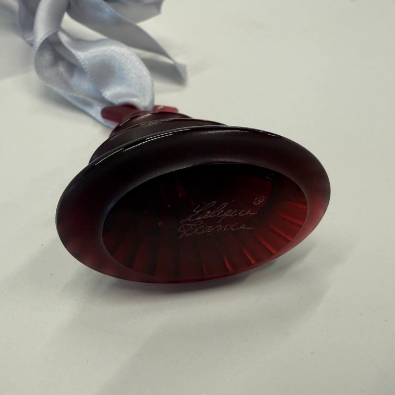 Ёлочная игрушка шишка Lalique красная 