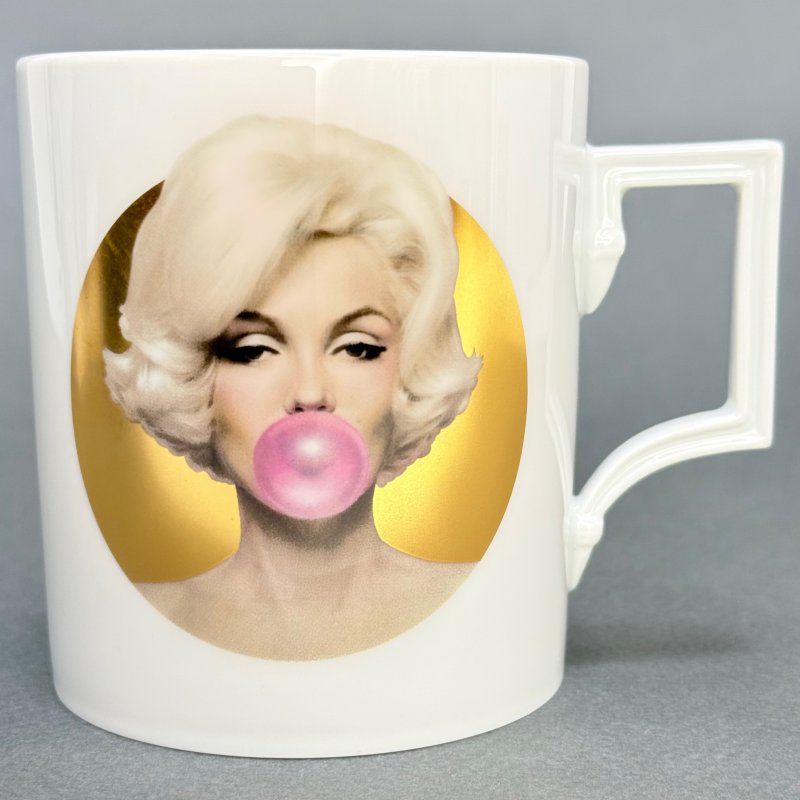 Кружка Meissen × Michael  Meibus  серии «Legends Blowing Bubbles Collection» с изображением Marilyn Monroe Германия 2024 г (j)