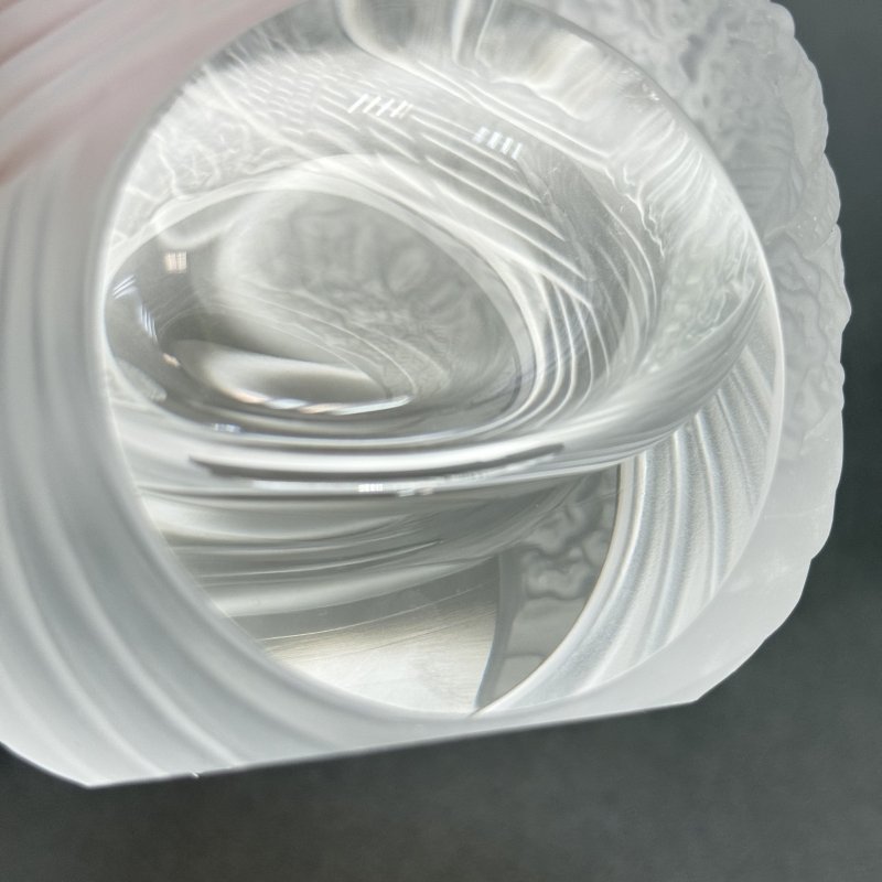 Коллекционный парфюмерный флакон в стиле Артдеко крышка-павлин дизайн 1930г. Г. Хоффманн Чехия 21 в