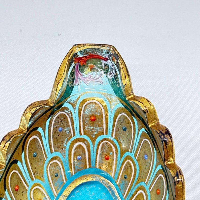 Декоративное блюдо в форме листа